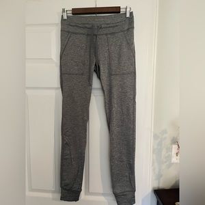 EUC American Eagle Gray Joggers